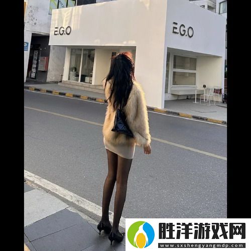 一槍戰(zhàn)三母4國(guó)語(yǔ)版免費(fèi)觀看快來體驗(yàn)刺激劇情網(wǎng)友：劇情緊湊角色鮮明真是太精彩了！