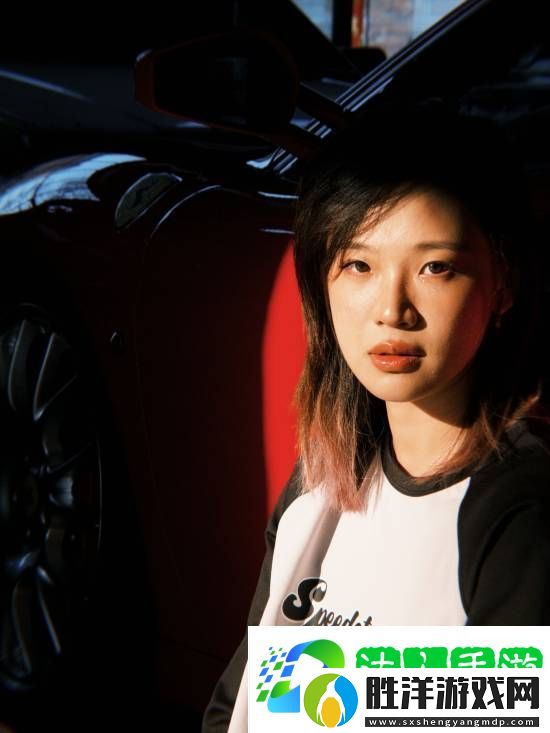 美女UP主撞臉刺客信條影奈緒江