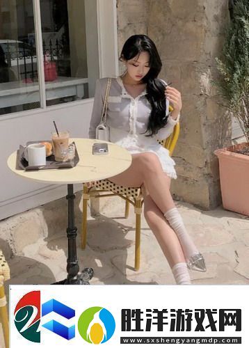 漂亮的女鄰居5hd：探索鄰里間那些難以言喻的情感與秘密！ 